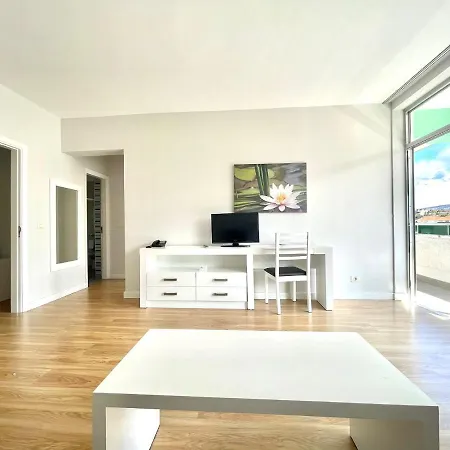 Two Bedrooms Apartment, With Wifi And Pools
